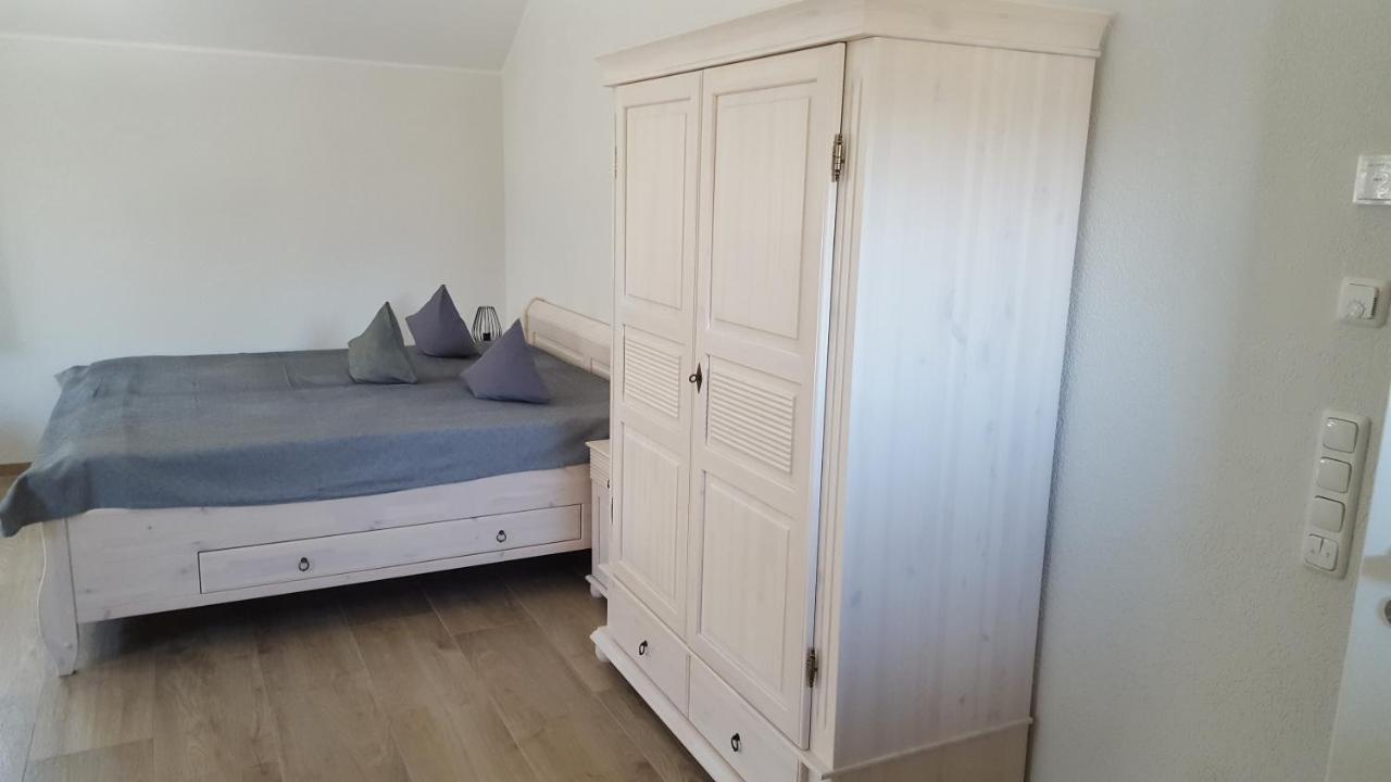 Hotel Haus Hildegard Нидеркрюхтен Экстерьер фото